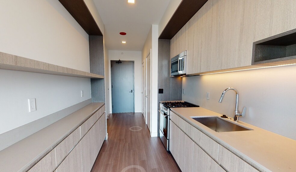 Building Photo - 1150 S Michigan Ave