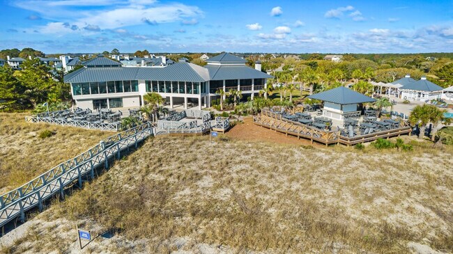 Building Photo - 1 Pioneer Loop