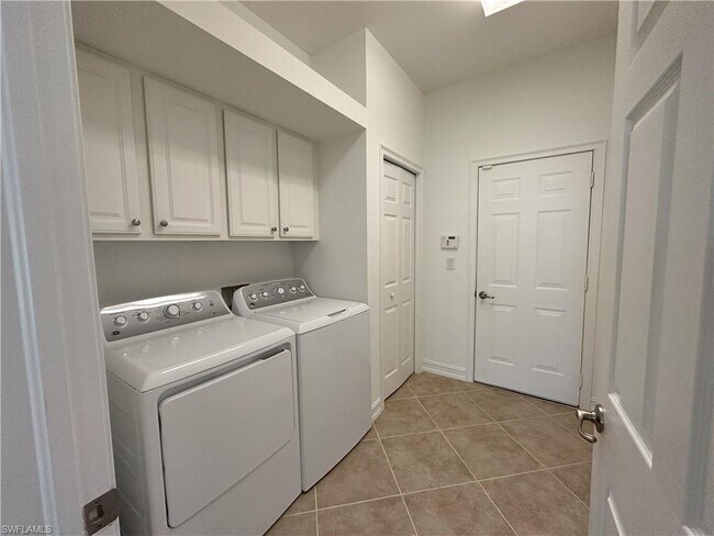 Building Photo - 25067 Purple Emperor Way