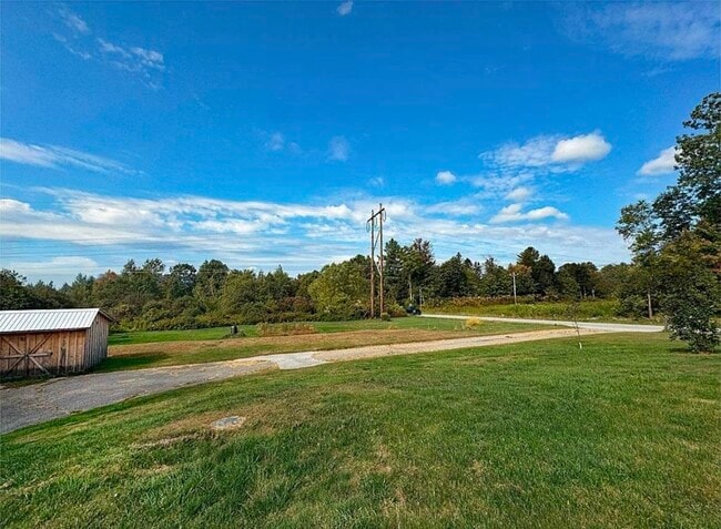 Building Photo - 290 Killington Ave