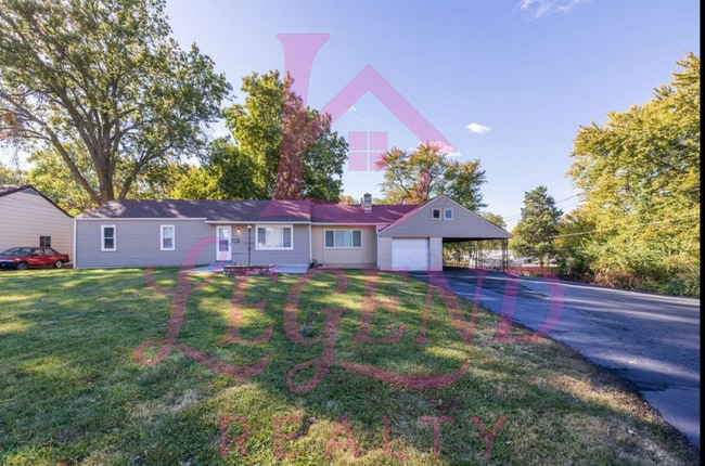 Primary Photo - Spacious St. Ann Home with Large Detached ...