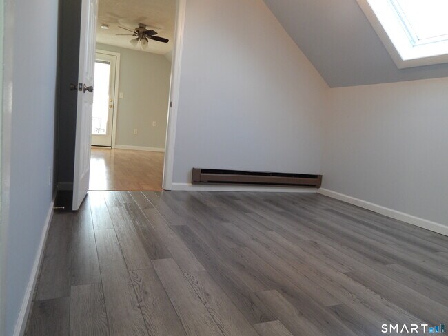 Building Photo - 91 Holden St