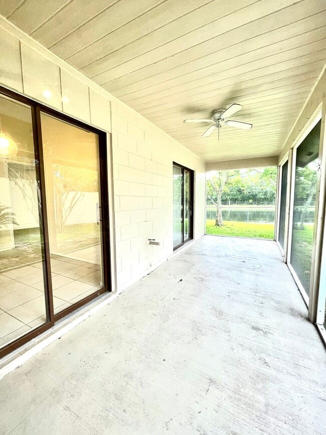 Building Photo - 11451 Darlington Dr