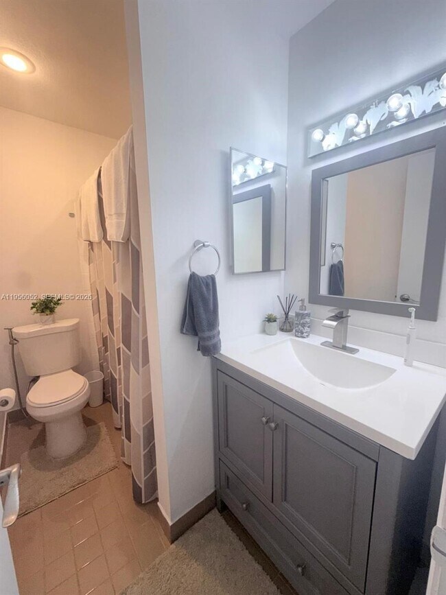 Building Photo - 6901 SW 129th Ave