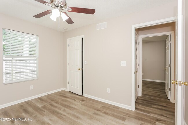 Building Photo - 3750 Warwick St