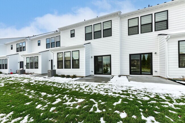 Building Photo - 3279 Haflinger Dr