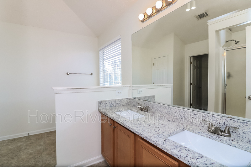 Building Photo - 517 Cascade Walk