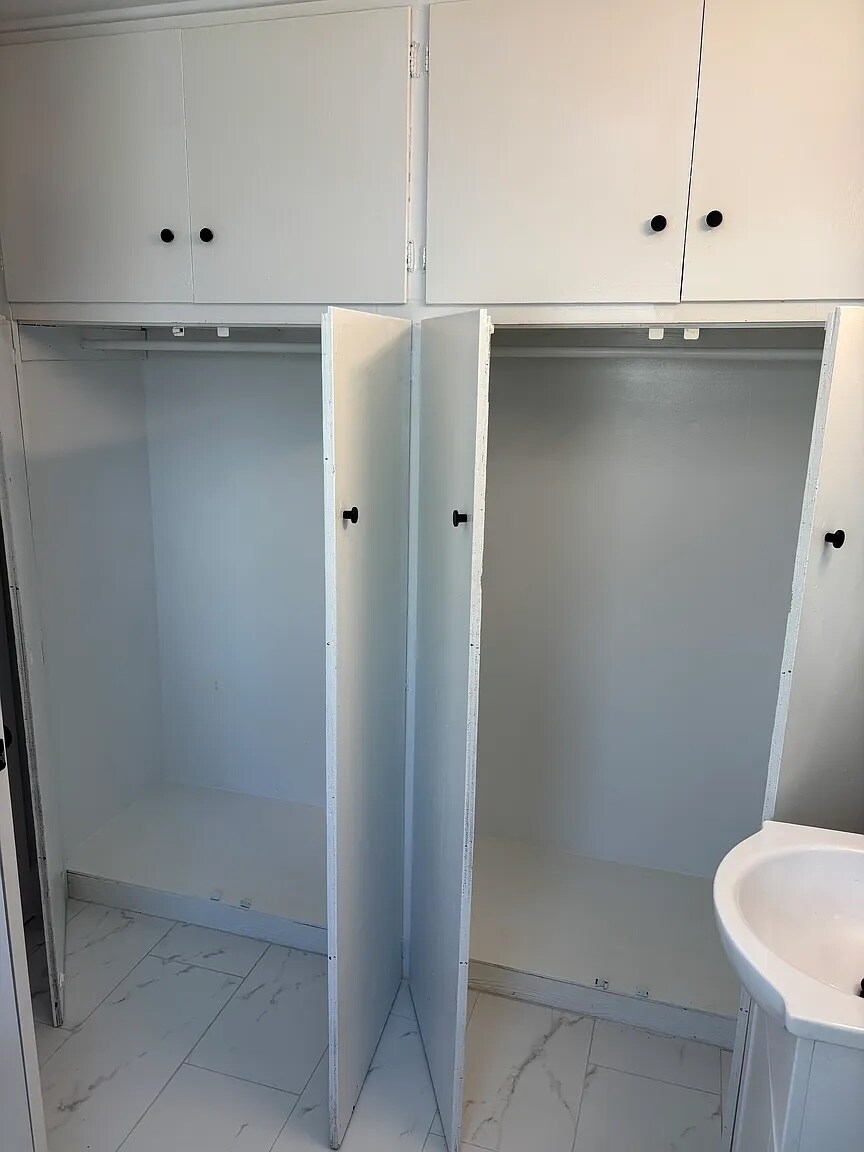 Building Photo - 87 E 4th Ave