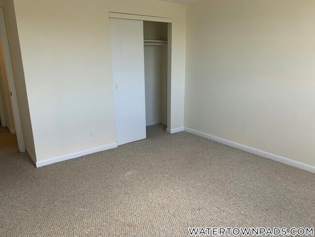 Building Photo - 245 Main St