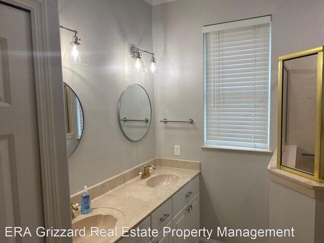 Building Photo - 3 br, 2 bath House - 5589 Freeport Dr