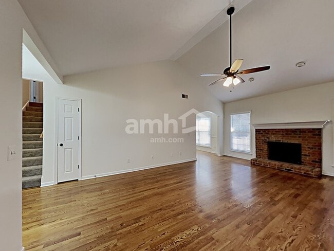 Building Photo - 399 Meigs Dr
