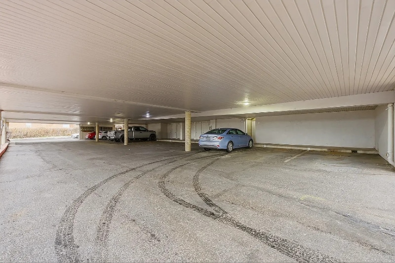 Building Photo - 172 W Clinton Ave