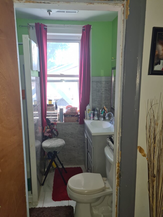 Bathroom - 594 1st Ave