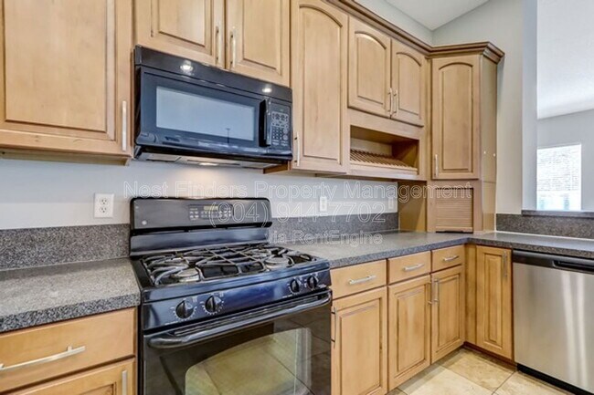 Building Photo - 6132 White Tip Rd