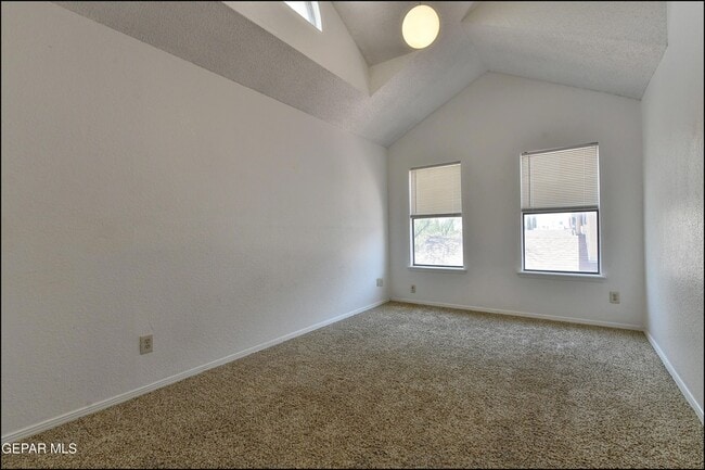 Building Photo - 695 Bluff Canyon Cir