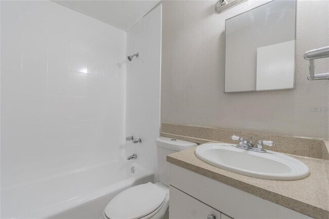 Building Photo - 1911 W St Conrad St