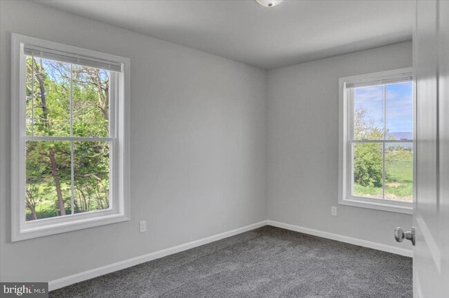Building Photo - 1817 Holly Ln