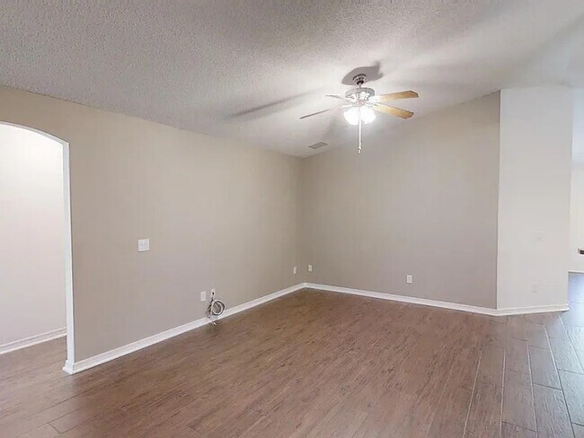 Building Photo - 4888 Makenna Cir