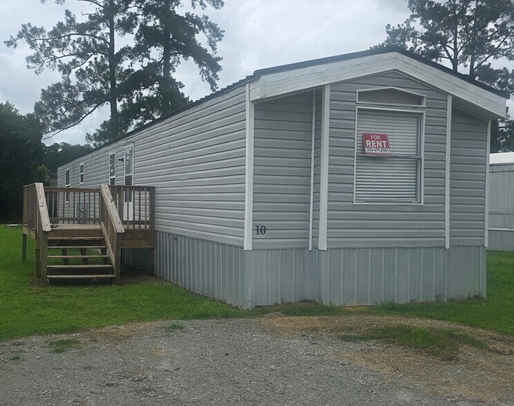 Building Photo - 101 Hudson Ln