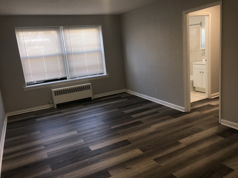 Building Photo - 1104 Palisade Ave