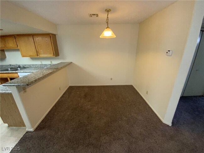 Building Photo - 3450 Erva St