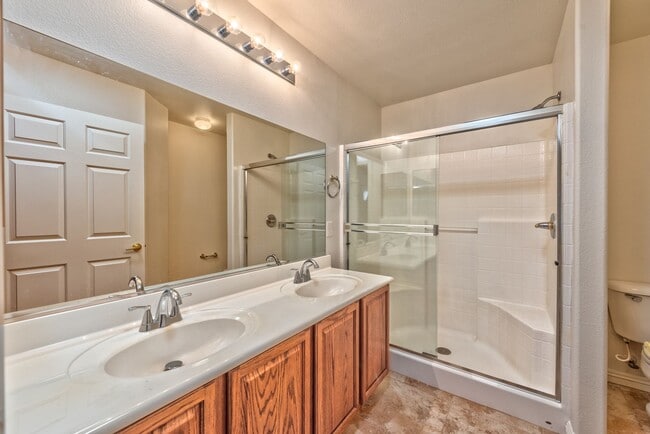 Building Photo - 9304 Pokeweed Ct