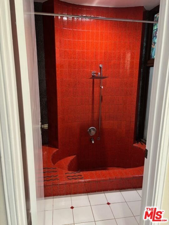 Building Photo - 1337 Avenida de Cortez