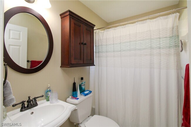 Building Photo - 333 Wentworth Ct