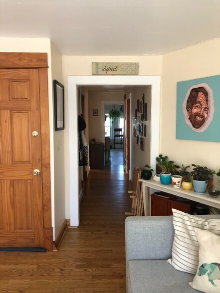 Building Photo - 2087 Winnebago St