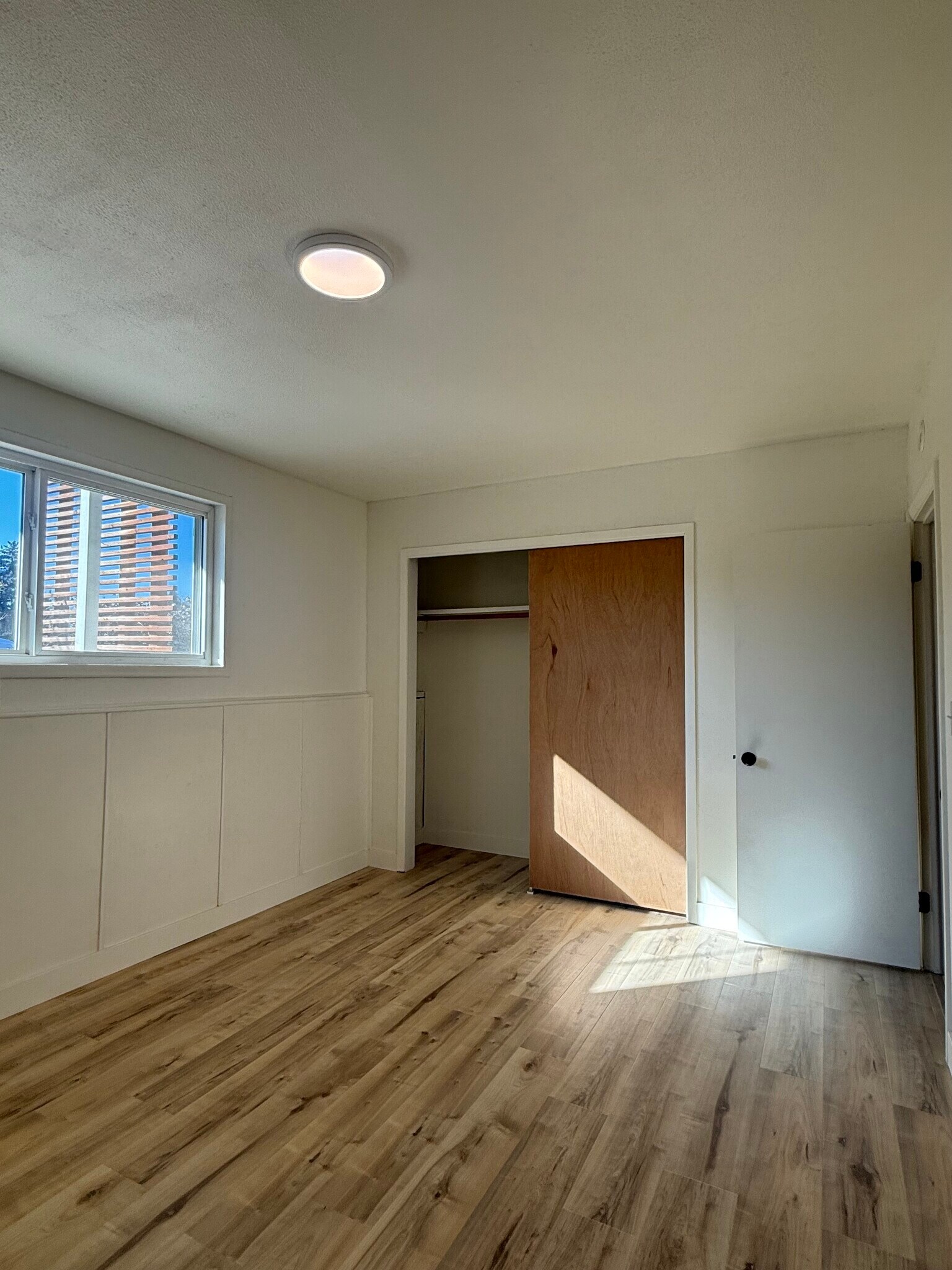 Building Photo - 6828 W Kirkwood Dr