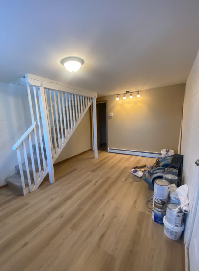 Building Photo - 5450 E Hemlock Dr