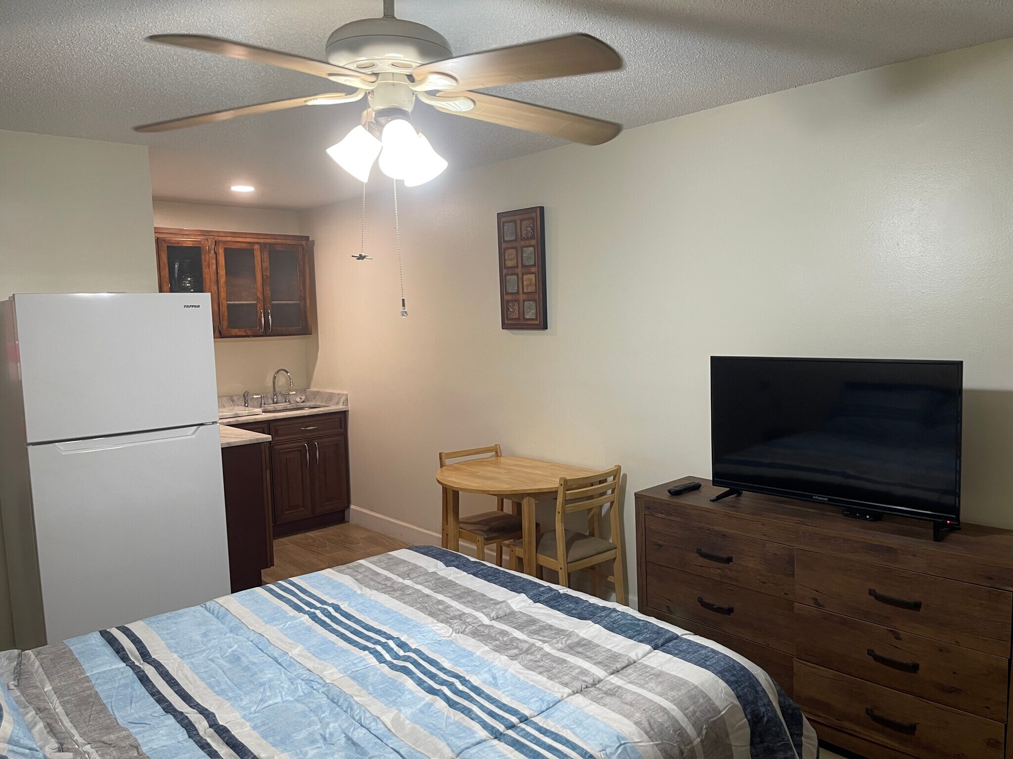 Building Photo - 1121 SW 22nd Ave