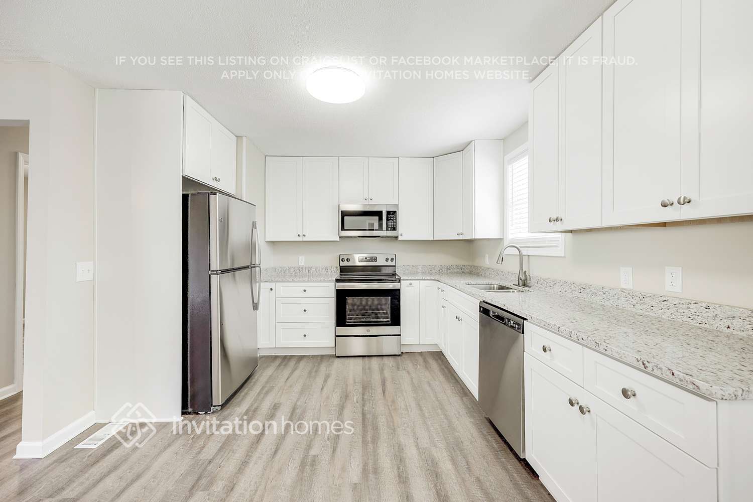 Building Photo - 4936 Shihmen Dr