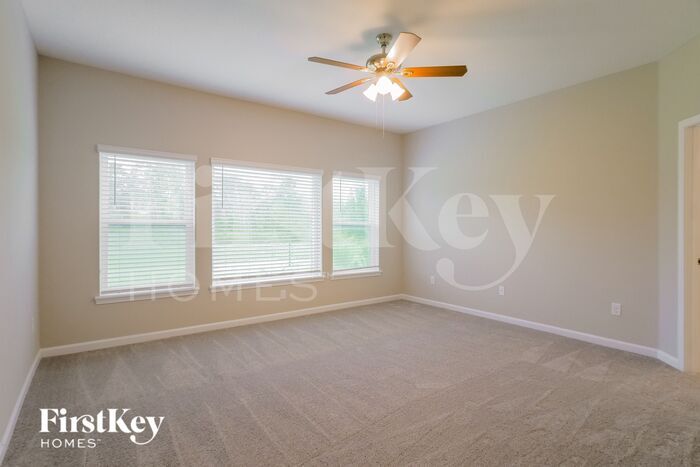 Building Photo - 486 Grand Landings Pkwy