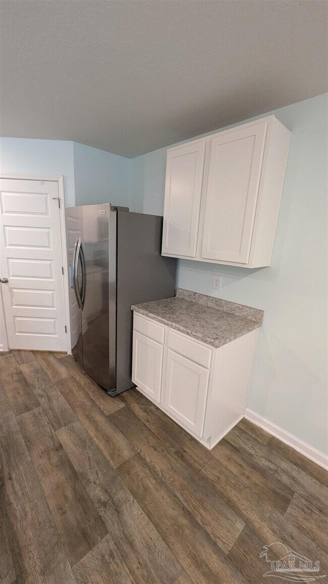 Building Photo - 10624 Queens Gate Cir