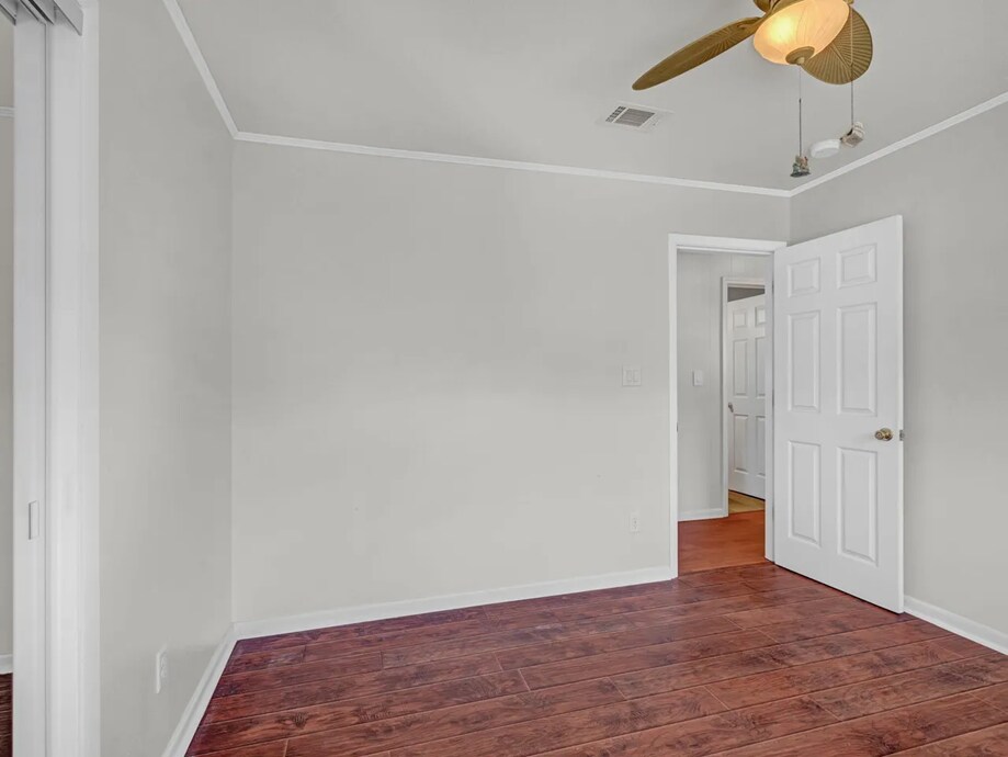 Building Photo - 40 Sharilyn Dr