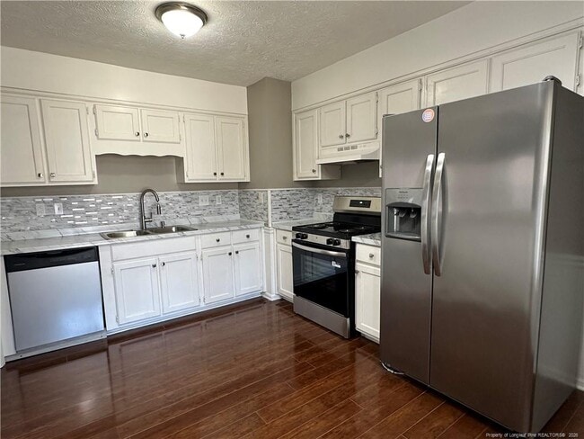 Building Photo - 2678 Rivercliff Rd