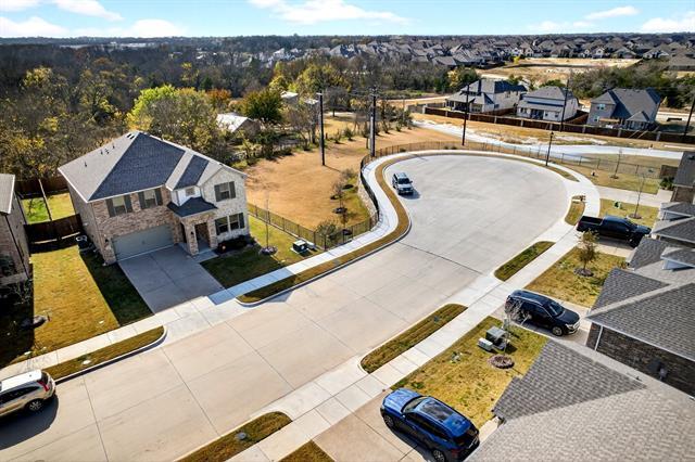 Building Photo - 2325 Myrtle Wy