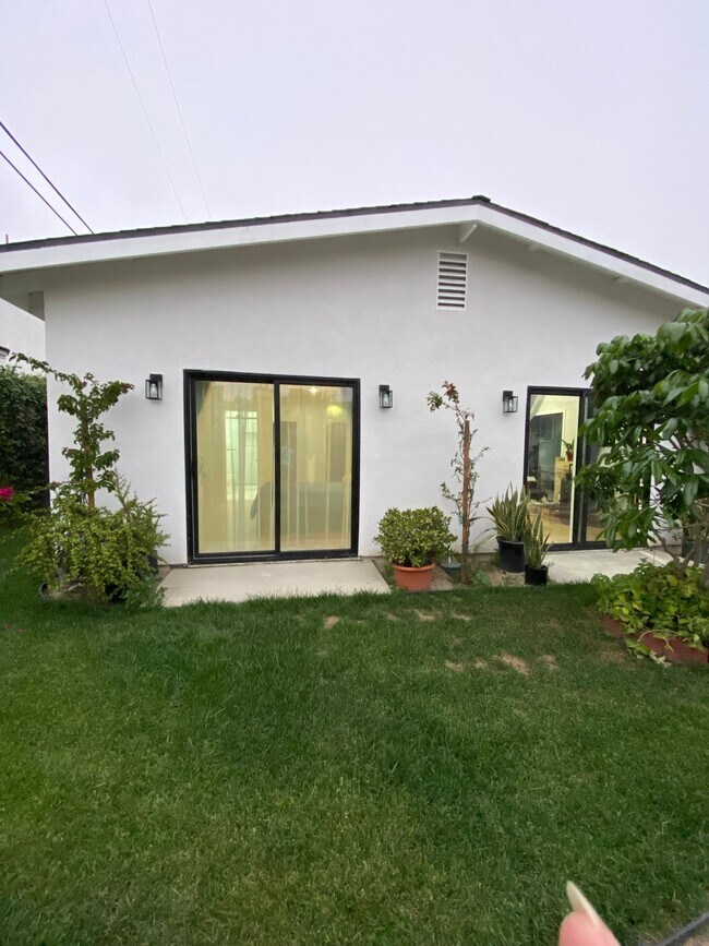 Building Photo - 11945 S Della Ln