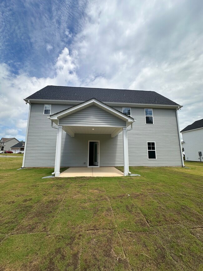 Building Photo - 341 Edwinstowe Ave