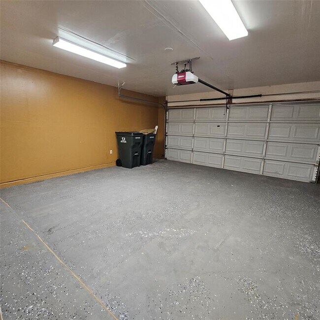 Building Photo - 109 Sydney's Way