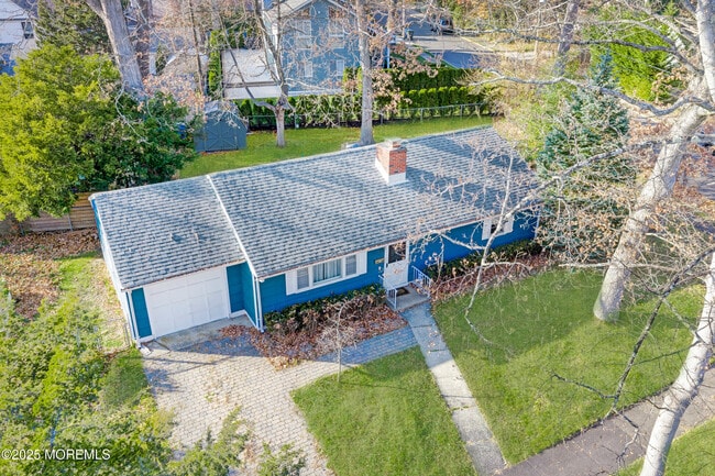 Building Photo - 488 Monmouth Rd