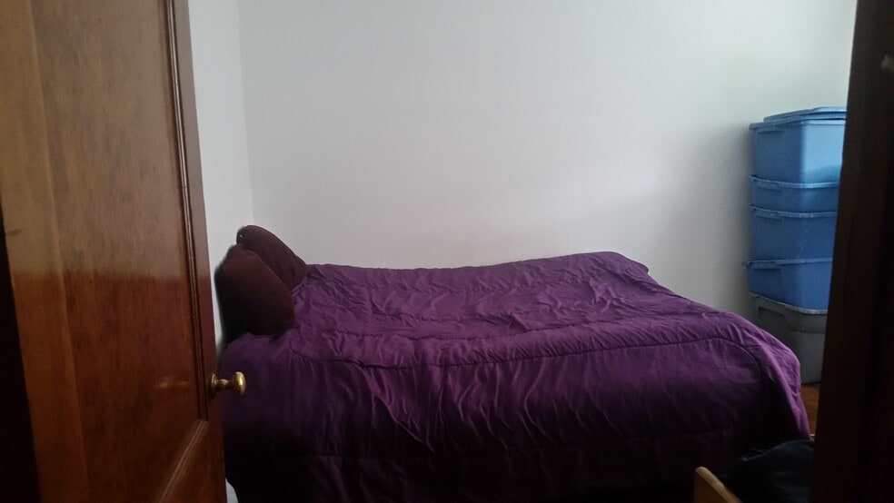3rd Bedroom - 3967 Ames St NE