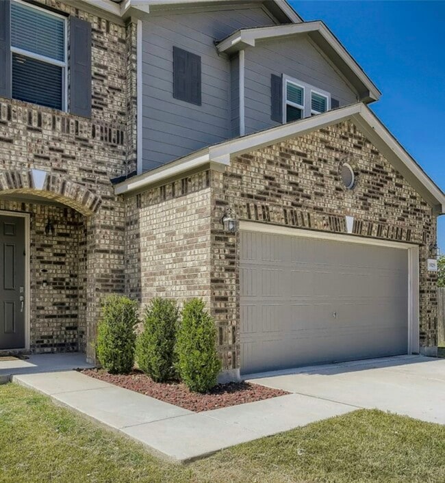 Building Photo - 19219 Zachary Taylor St