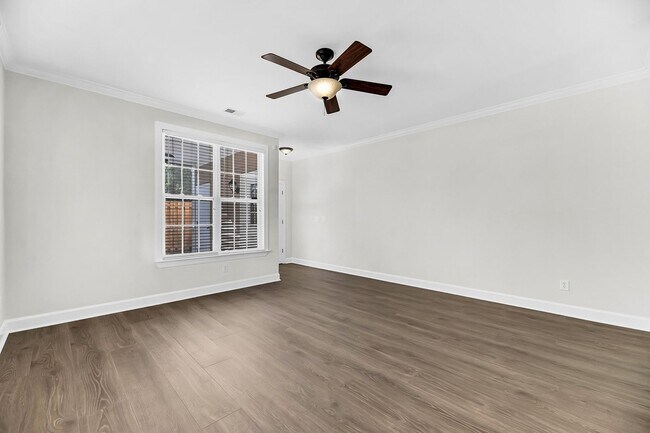 Building Photo - Whitney Lakes End Unit Townhome on Johns Island