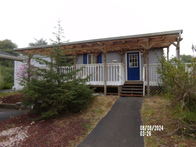 Primary Photo - 3bd 2ba Located in Ocean Shores