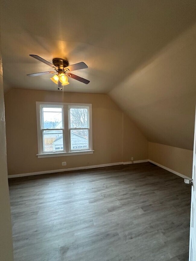 Building Photo - House for Rent in West Peoria 3 BR/ 2 BA 61604