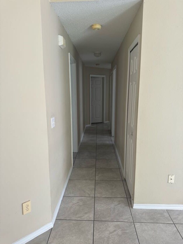 Building Photo - 2161 Jessa Dr