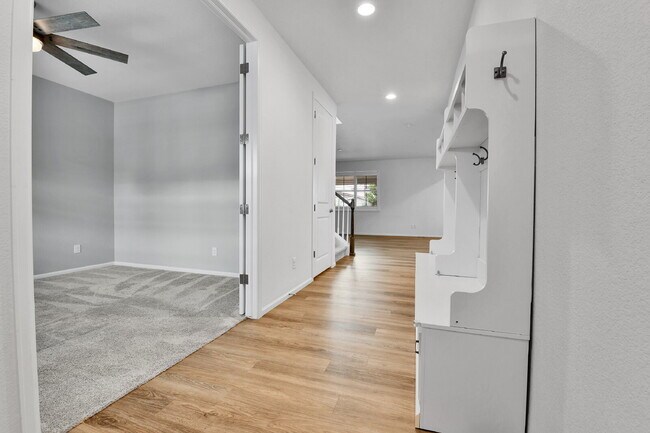 Building Photo - $4,600 - Spacious 5-Bed, 3.5 bath Home wit...