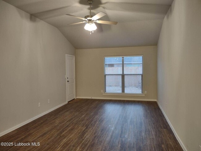 Building Photo - 2121 N Jayton Ave